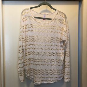 XL NoBo long sleeved shirt w. gold striped design!